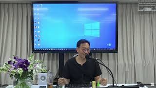 생각보다 대중 반응이 오는데, 처음 의도한 타겟만 유지해야 할까요? 시장을 넓혀야 할까요?